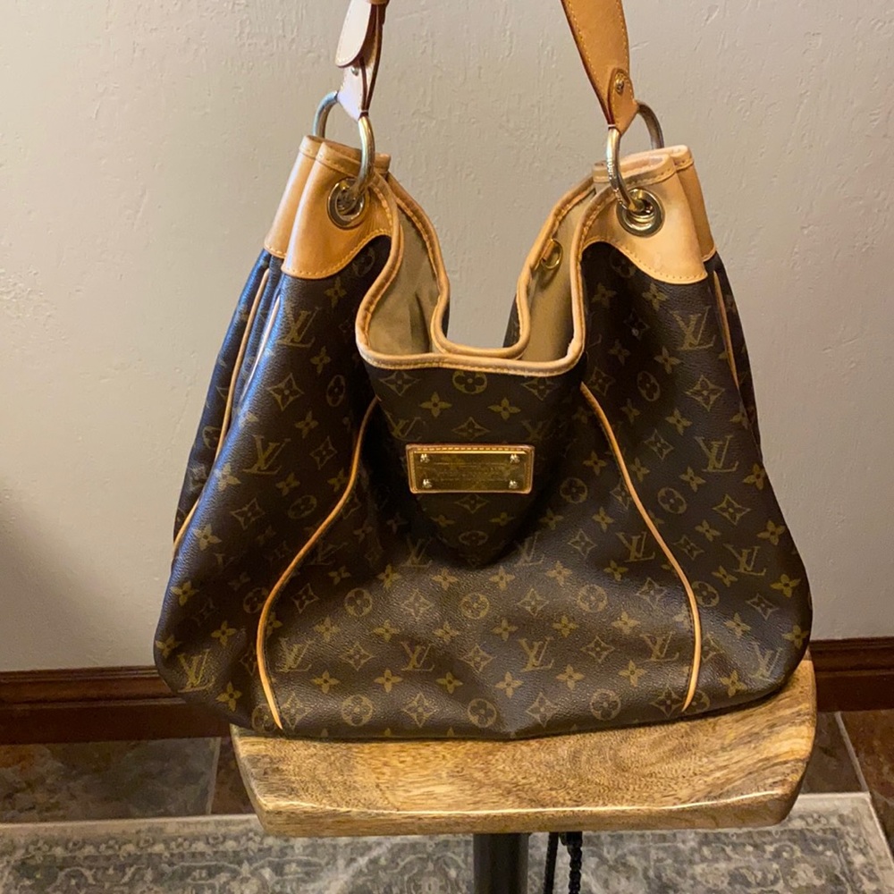 Louis Vuitton Monogram Shoulder Bag